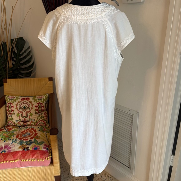 ROLLER RABBIT Faith Dress! Classic White Cotton Embroidered Shift Dress! Large - Picture 8 of 16